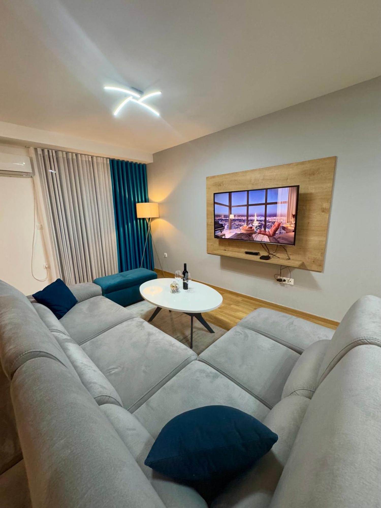 Bisi Penthouse Apartment Skopje