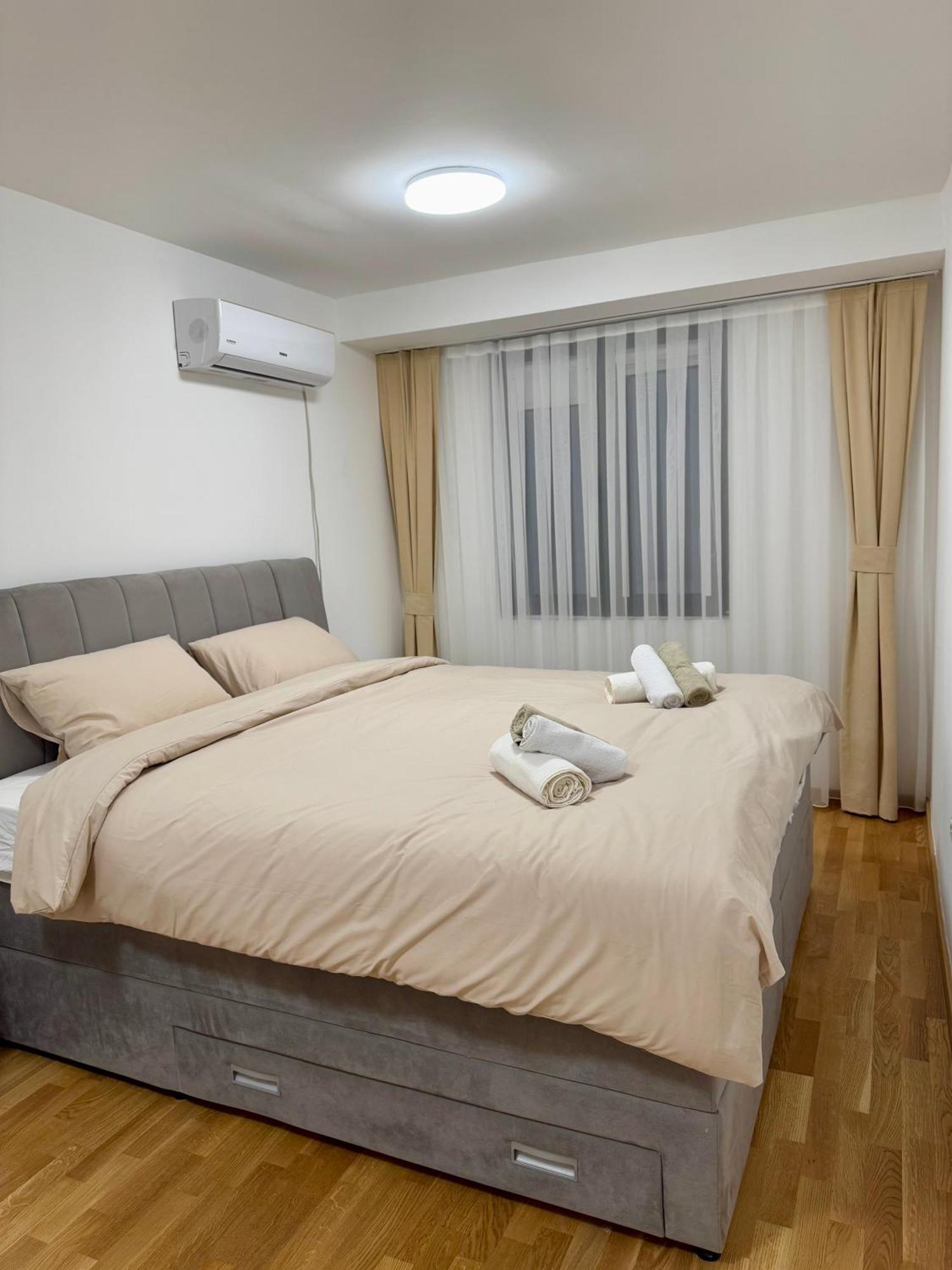 Bisi Penthouse Apartment *